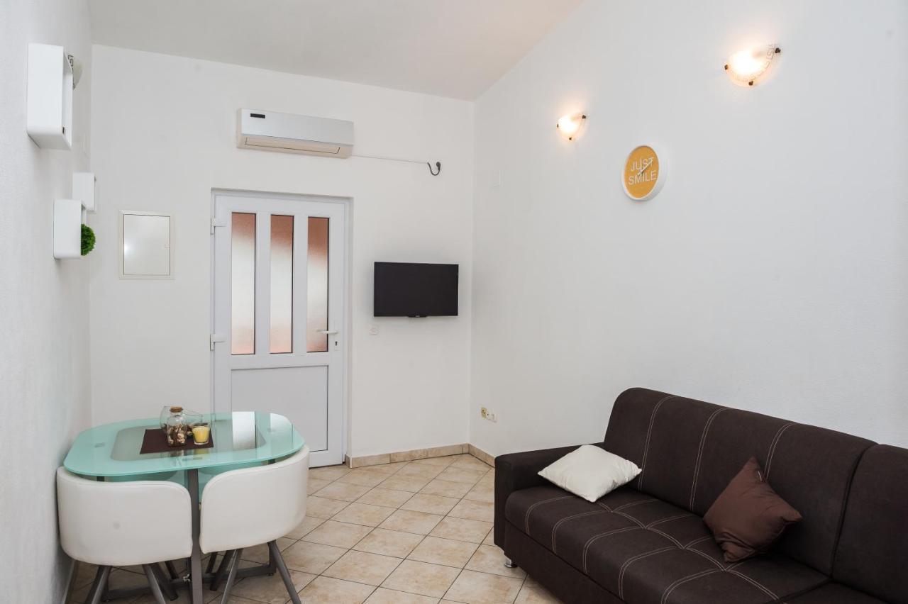 Apartments Slavka Rogoznica  Εξωτερικό φωτογραφία